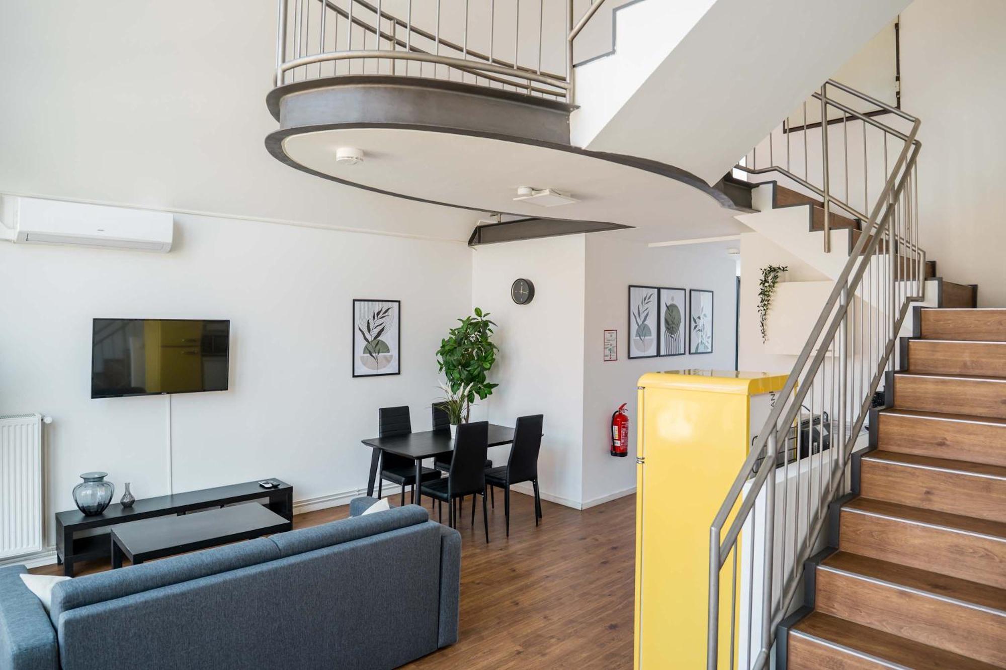 Апартаменти Fantastic Loft With Balcony Берлін Екстер'єр фото